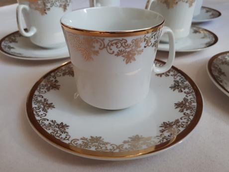 Sada šesti hrnečků s podšálky, 