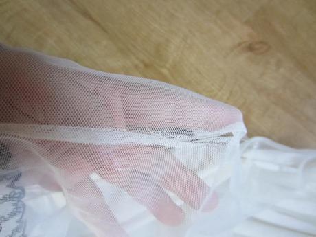 Sváteční šaty s flitrama, marks & spencer,104