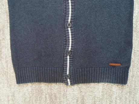 Modrý svetr svetřík knoflíčky, coccodrillo,140