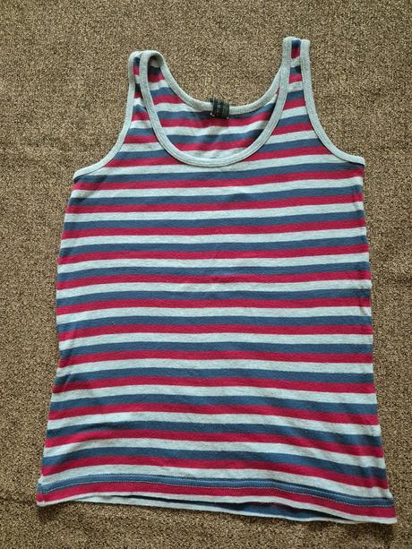 Chlepecký nátělník c&a vel. 134/140, 134