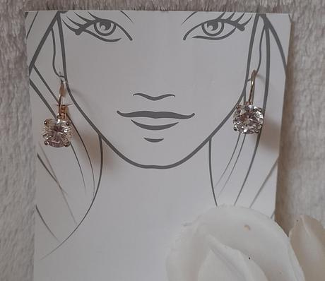 Krásné kamínkové náušnice, 