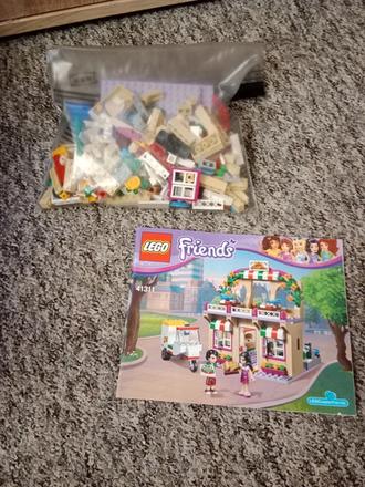 Lego friends 41311 pizzerie v městečku heartlake, 