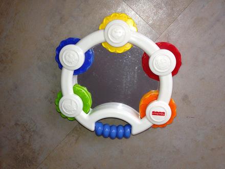 Fisher price tamburina zrcadlo barvy zvířata 3m+,