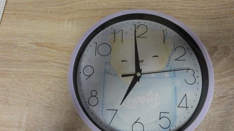 Dětské hodiny na zeď, 