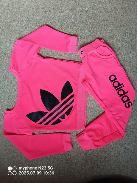 Souprava neonová vel."140-146", adidas,140
