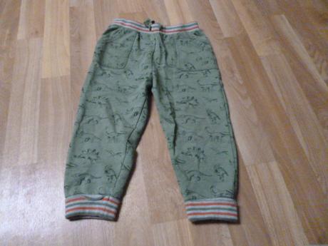 Tepláky dino vel. 4-5, 110