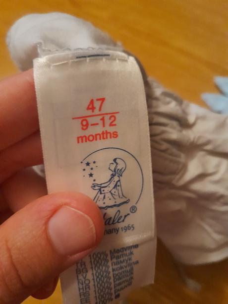 Čepičky a klouboučky, vel. 56-74, 62