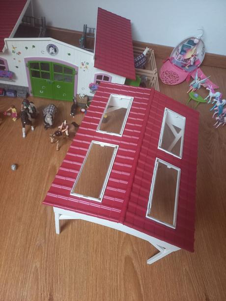 Schleich stáj, kavárna, elfí kavárna cena za vše,