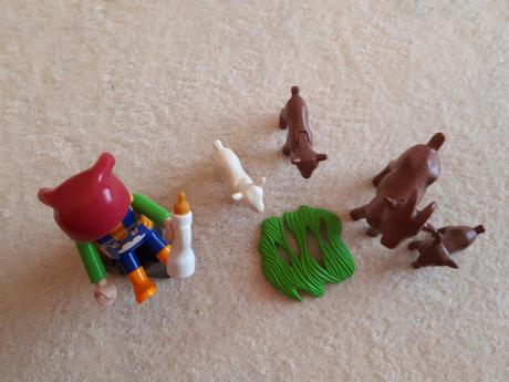 Playmobil - holčička s kůzlátky,