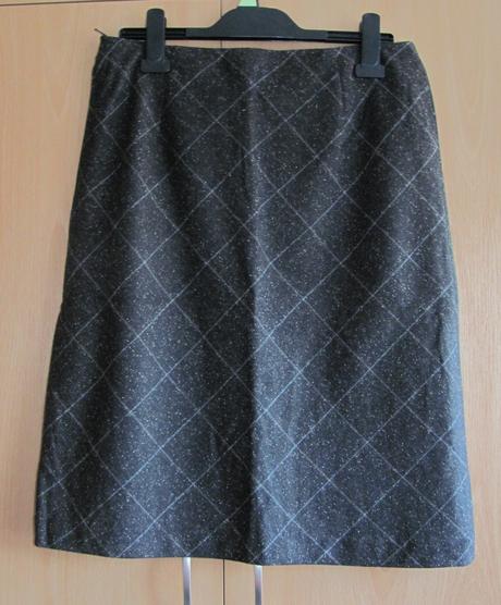 Hnědá károvaná sukně, esprit,40