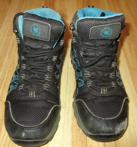 Kotníkové boty, 32