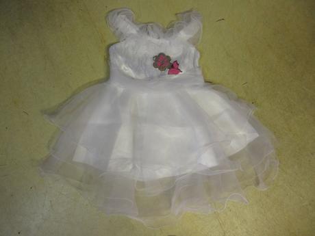 E22    nádherné slavnostní šaty vel.  116, 116