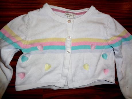 Přízový svetr-bolerko s duhou a srdíčky, monsoon,98