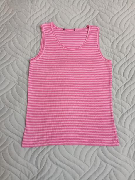 Dívčí nátělník, 122