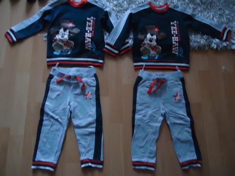 2 teplákový soupravy, 86