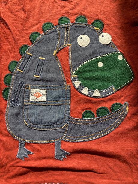 Trika s dinosaury next, next,104