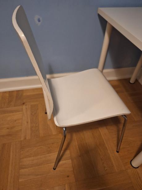 Ikea židle a stul psací + skříň aneboda zdarma, 