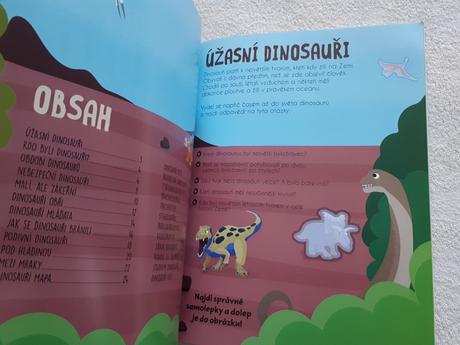 Samolepková knížka dinosauři,
