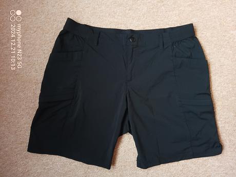 Šortky zn."tcm" vel."44", tcm,44