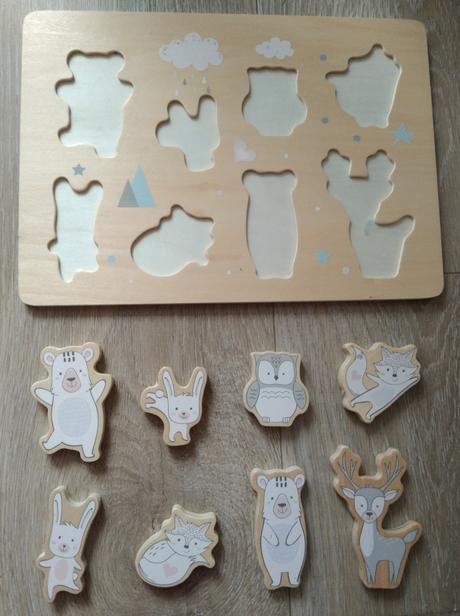 Dřevěná vkládačka se zvířátky,