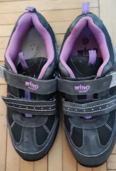 Dívčí tenisky vel. 33, 33