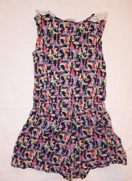 Ar111. luxusní lodičkový kraťasový overal 9 let, next,134