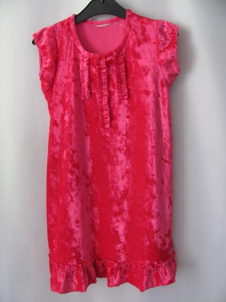 Elastické sametkové šaty, 116