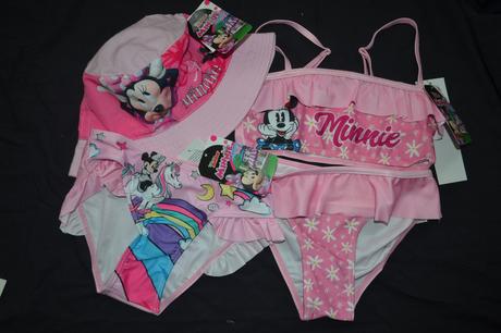 Letní set v.122,2x plavky,klobouk, disney,122