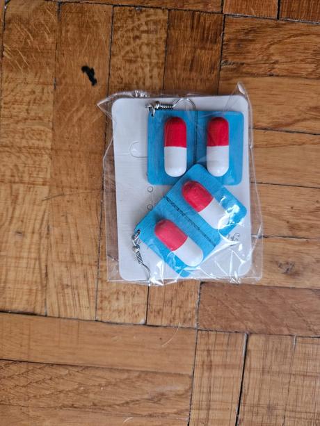 Náušnice pro zdravotní sestru, 