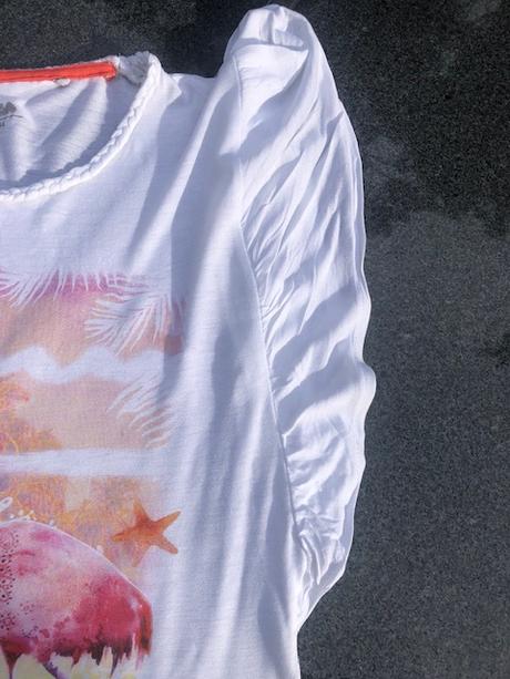 Bile tricko s motivem plamenaka 158/164, yigga,158