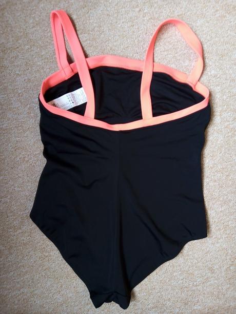 Plavky s neon růžovou zn."decathlon" vel."44", decathlon,44