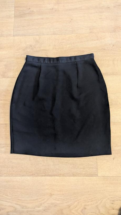 Společenská černá sukně vel. m, 38, m