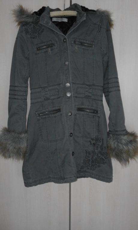 204 - kabát, kenvelo,m