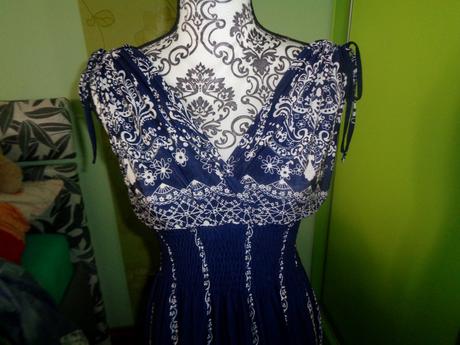 Luxusní modrobílé maxi šaty, l