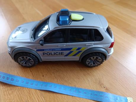 Houpací blikající auto,