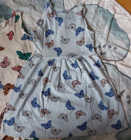 2x šaty motýlci, h&m,122
