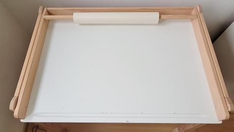 Dětský nastavitelný rostoucí stůl / stolek ikea,