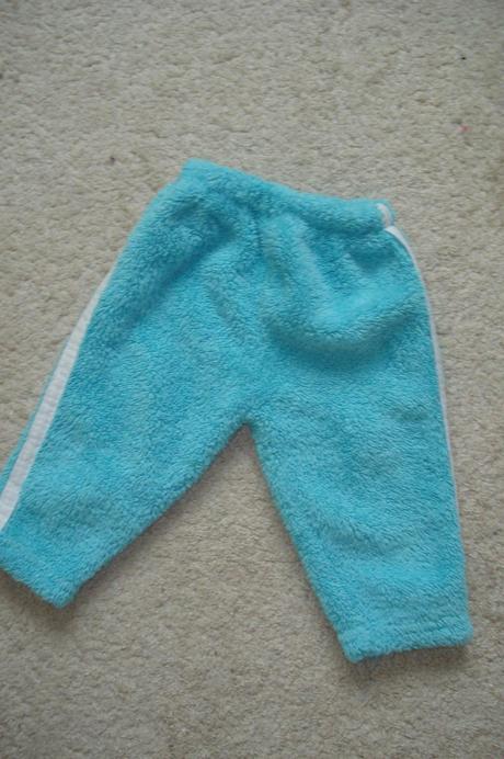 Chlupatkové kalhoty, 68