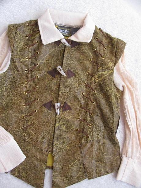 Karnevalový dobový kostým,