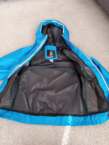 Nepromokavá bunda, decathlon,116