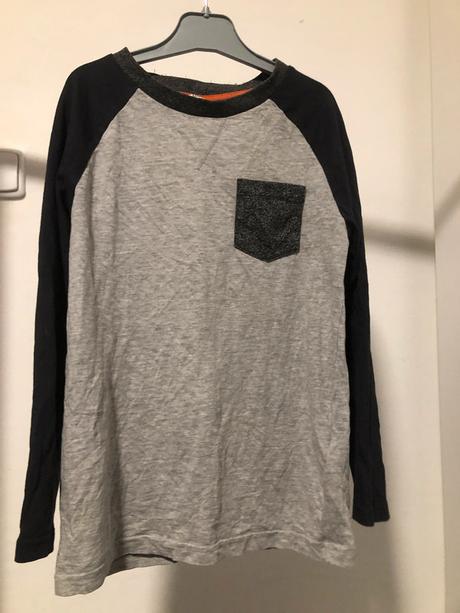 Šedočerné pyžamové tričko, 122