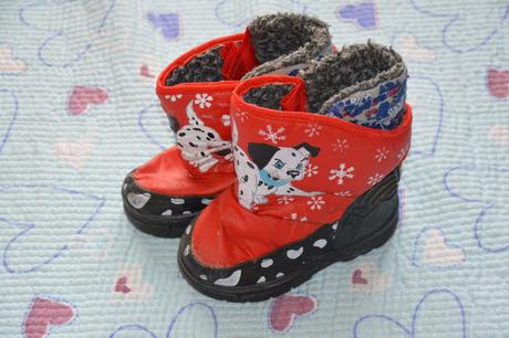 Zimní boty s dalmatiny, sněhulky, 22