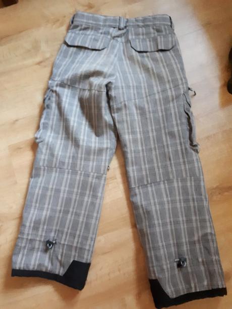 Luxusní lyžařské kalhoty, oteplovačky, 152