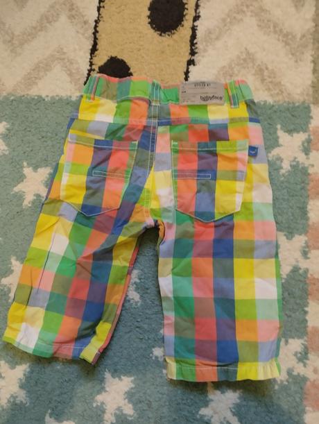 Kostkované kraťasy, 104