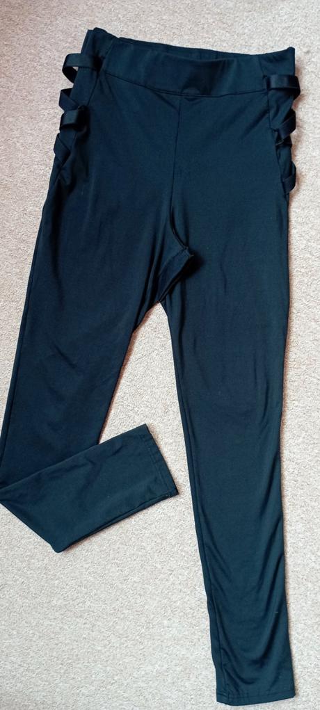 Legíny se šněrováním zn."bas blue" vel."l", l