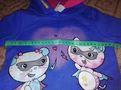 Hezká mikinka s kočičkama pěkný stav 104, c&a,104