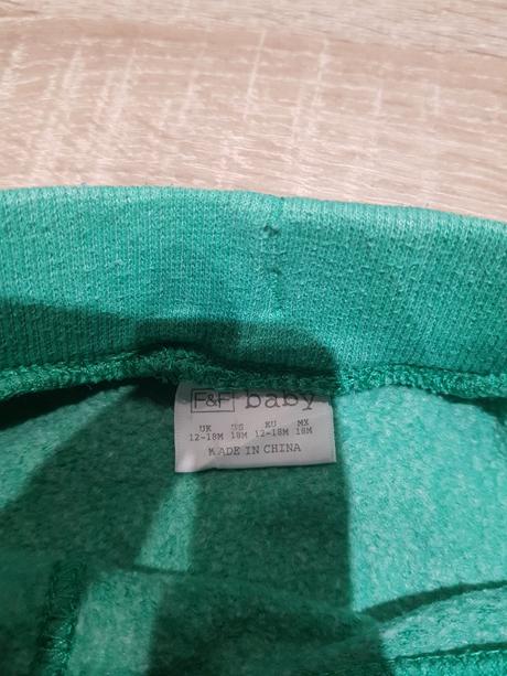 Dětské kalhoty značky f&f. velikost 12-18 měsíců, f&f,86