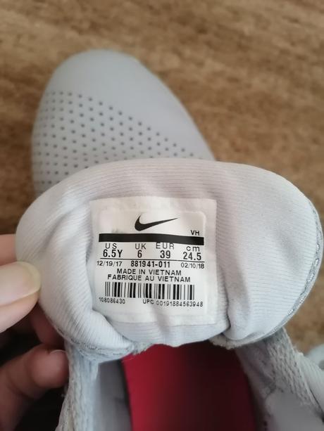 Kotníkové tenisky, nike,39