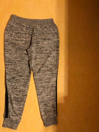 Kvalitní tepláky vel. 140, 140