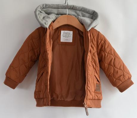 Bunda vel. 6 - 9 m, f&f,74